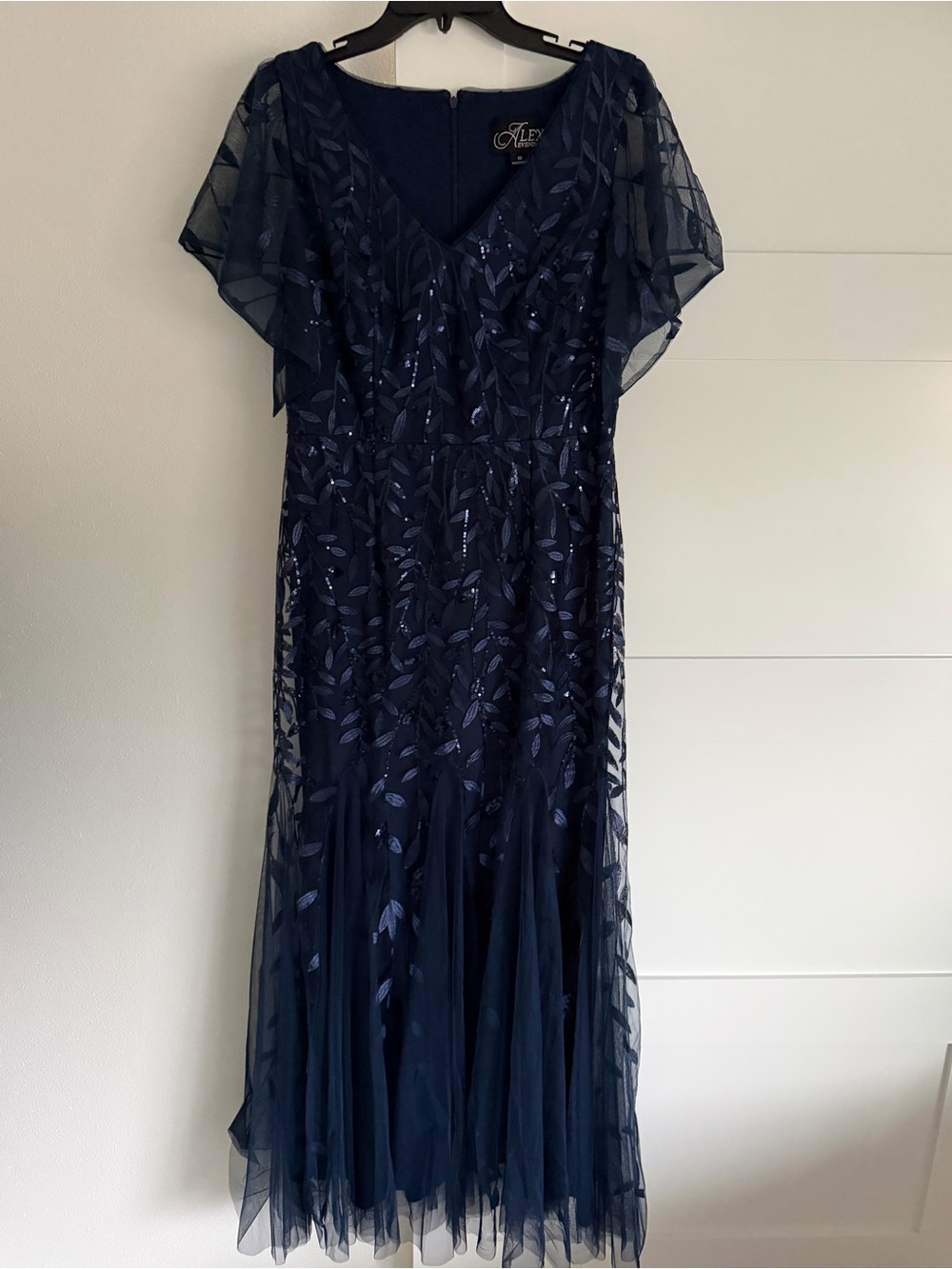 Alex evenings navy blue sequined long event dress